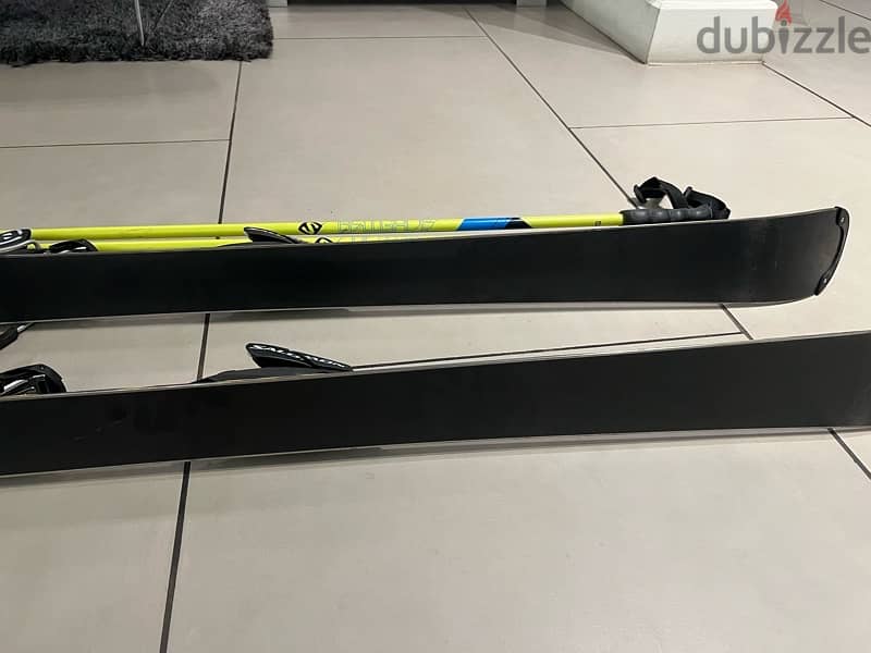 Salomon Ski and poles 4