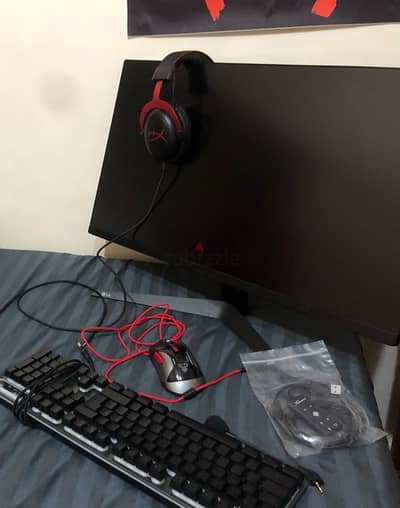 monitor+mnk+headset