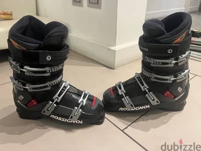 The Rossignol Elite EXP 3 W Ski Boots size EU: 43