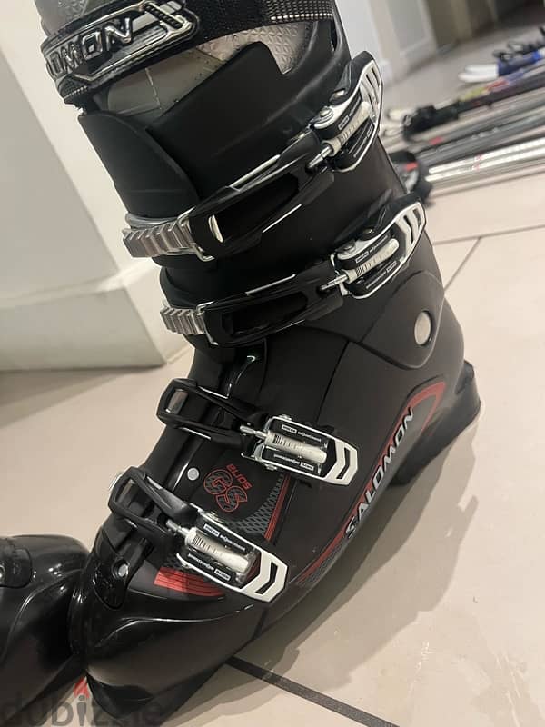 The Salomon Elios GS ski boots size 44-45 1