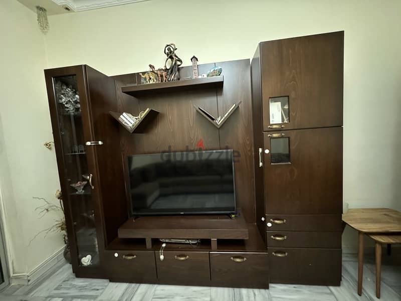 full living room with TV unit 2