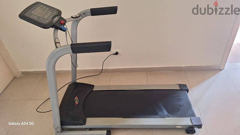 New treadmill b 75$ 2