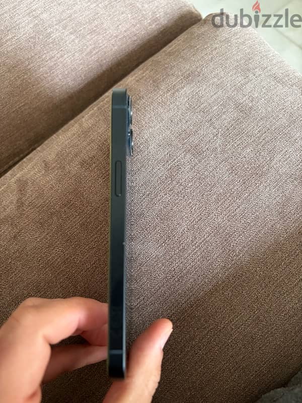 Black iPhone 13 256gb- used 4