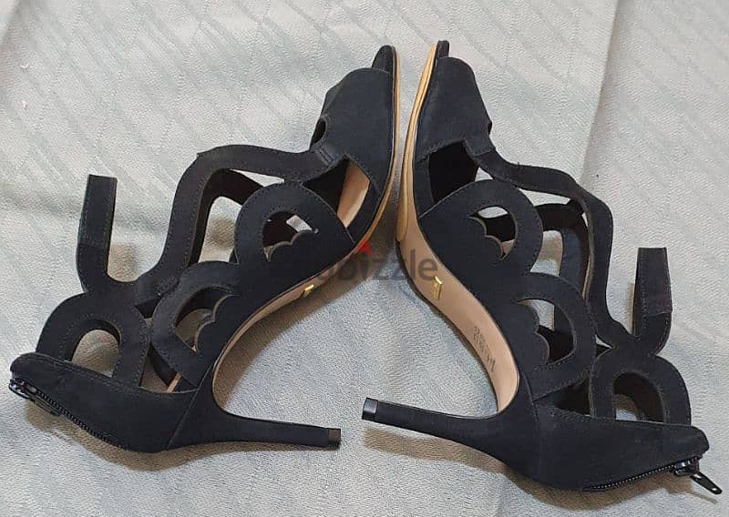 Sandal Used like new 8$ beyrout ashrafiye 03723895 2