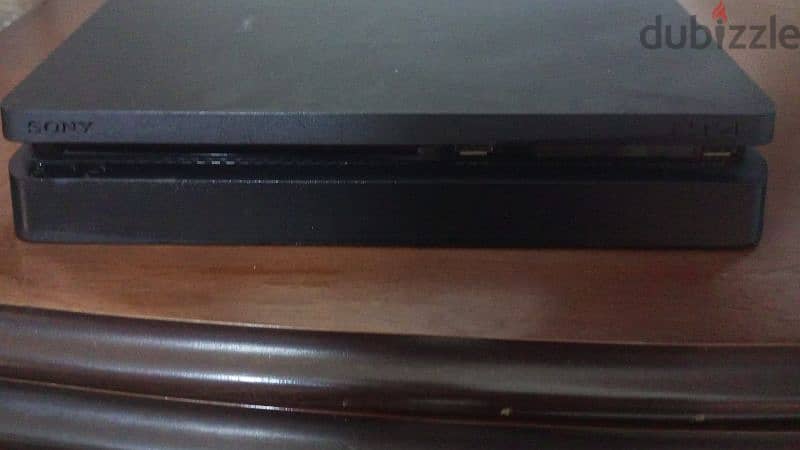 ps 4 used like new 2