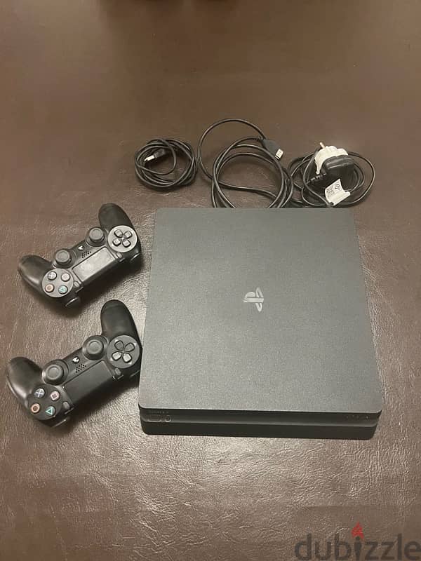 ps4 800 gb with 2 controllers -play station 4 1