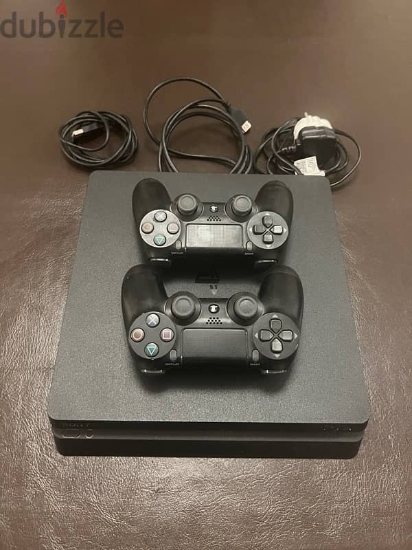 ps4 800 gb with 2 controllers -play station 4 4