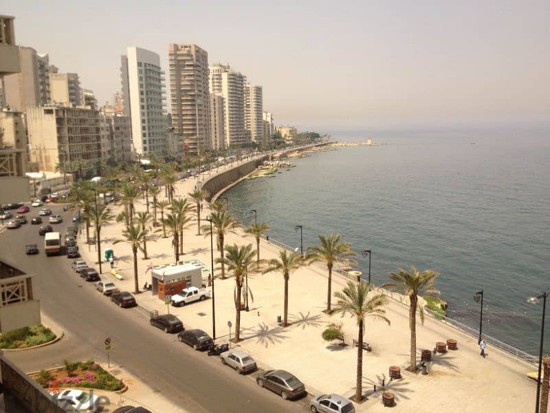 Modern Apartment for Sale in Ain El Mreisseh – Prime Location Near AUB 0