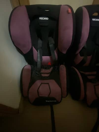 car seat 2 available