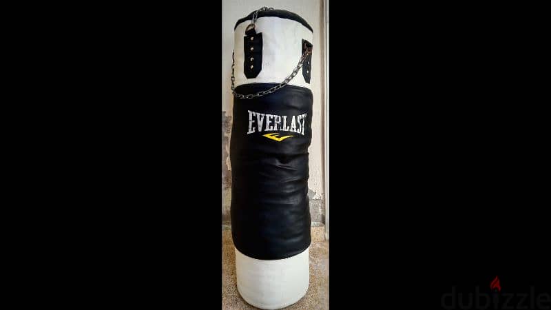 كيس بوكس Boxing Bag بحالة جيدة 0