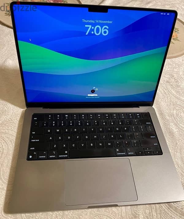 Macbook Pro 2021 / M1 PRO / 16GB / 512GB / 14 inch 0