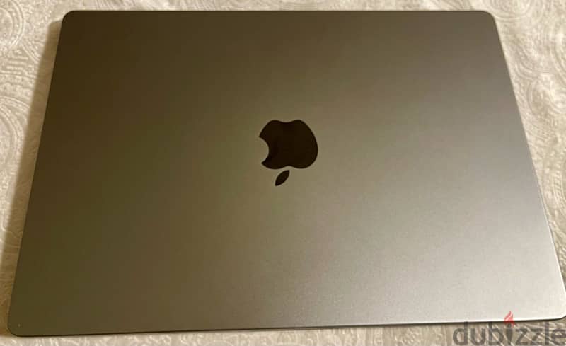 Macbook Pro 2021 / M1 PRO / 16GB / 512GB / 14 inch 3