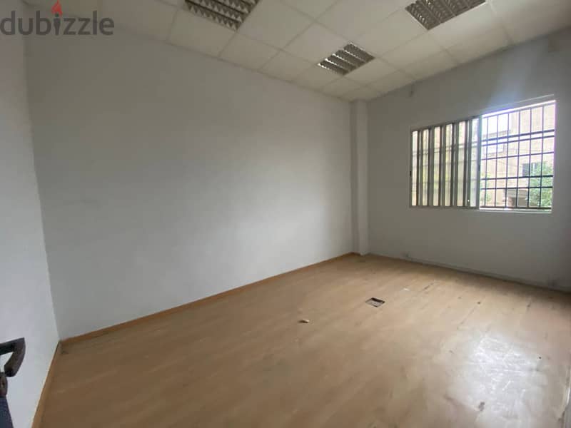 Workshop for rent in Biakout / ورشة عمل للإيجار في بياقوت 0