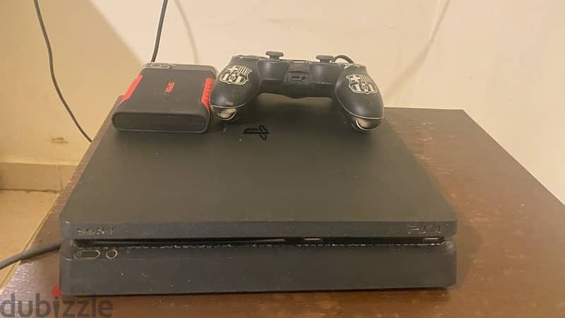 PS4 slim 1