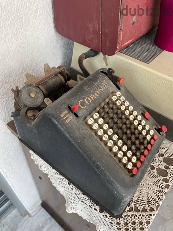 Corona Mechanical Calculator 1