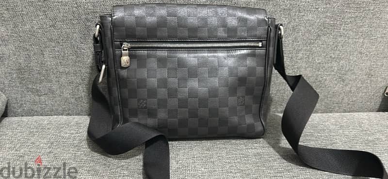 LV LOUIS VUITTON men bag 1