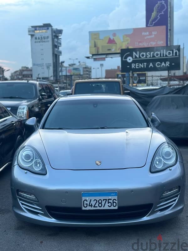 Porsche Panamera 4S 2011 0