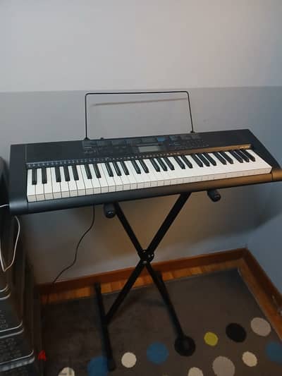 Casio keyboard CTK-1200 + stand