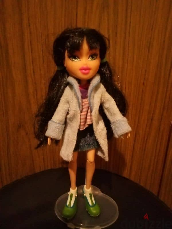 BRATZ HELLO MY NAME IS JADE MGA as new in top+skirt+Bath Robe+Shoes 2