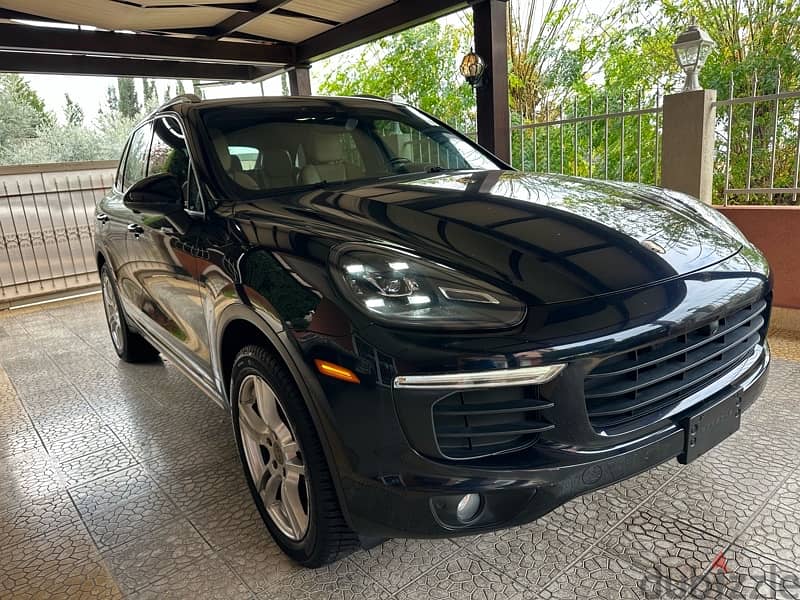 Porsche Cayenne 2016 0