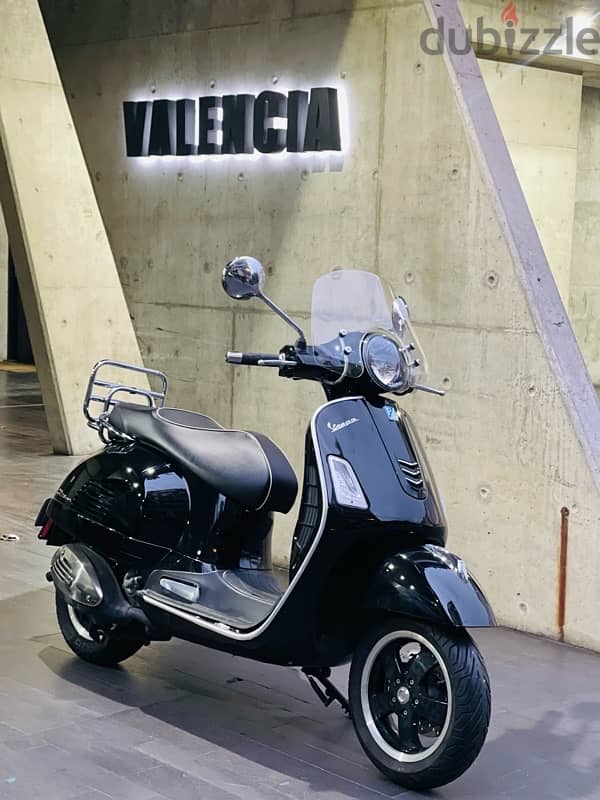 Vespa GTS super Sport 300/ Italian made /2018 0