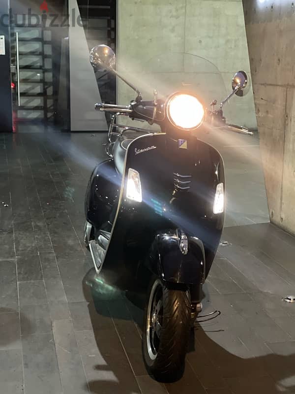 Vespa GTS super Sport 300/ Italian made /2018 4