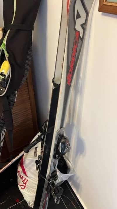 Nordica skis