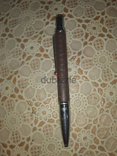 Anthony Bonja Pen used needs refill