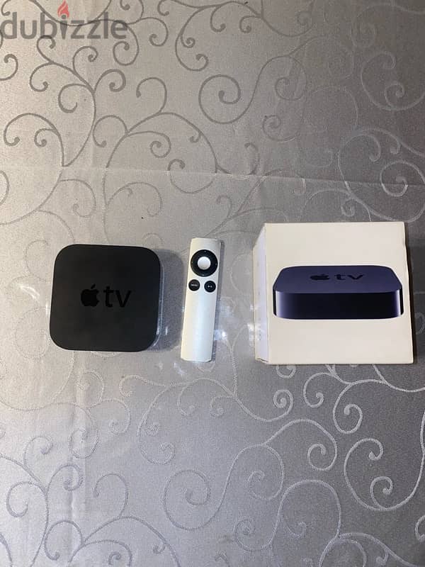 Apple TV for sale with remote and cables 0