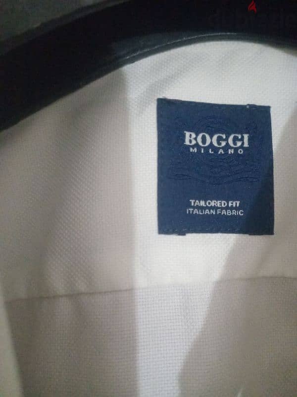 قميص أبيض BOGGI قياس 40 3