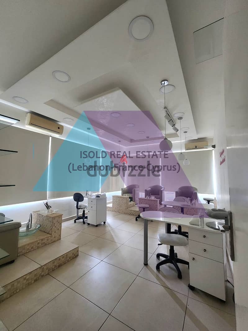 Furnished &Equipped Nail Spa for rent in Badaro - محل للإيجار في بدارو 0