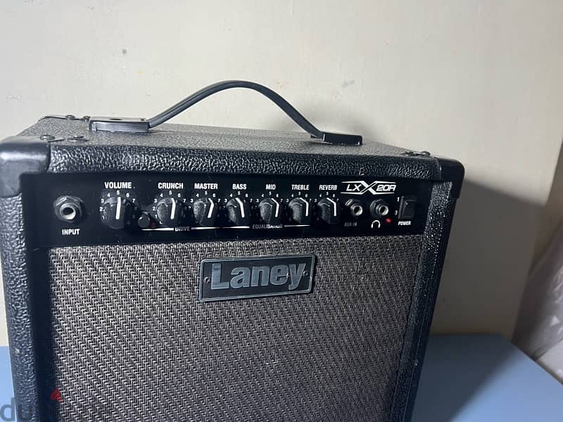 Laney amp guitar 1