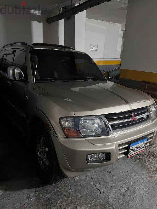 Mitsubishi Montero 2001 0