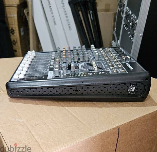 mixer mackie PRO8 ميكسر 1