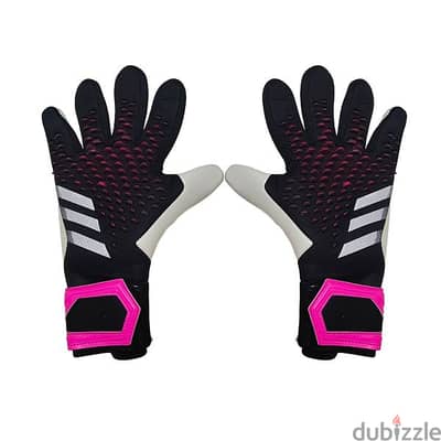 Football gloves original  available all sizes 40% discount