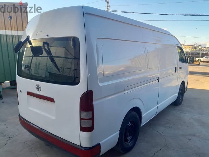 Toyota Hiace 2015 HIGHROOF 3