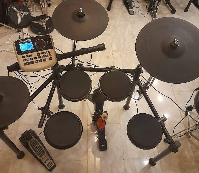 alesis dm8 electric drums 1