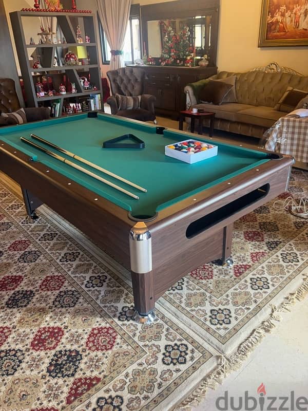 Pool table 7.2 ft wood surface 2