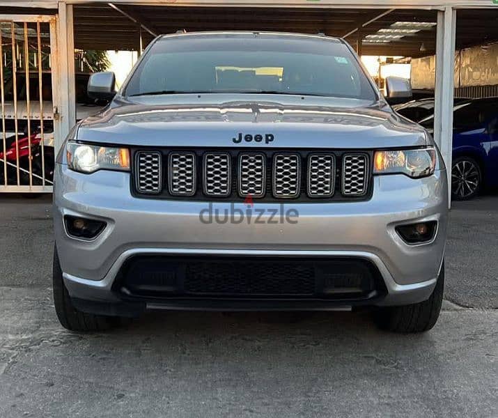 Jeep Grand Cherokee 2018 Altitude Clean Carfax 0