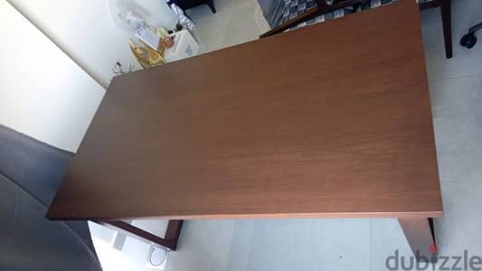 custom made dining table (barely used) for 130 USD-excellent condition