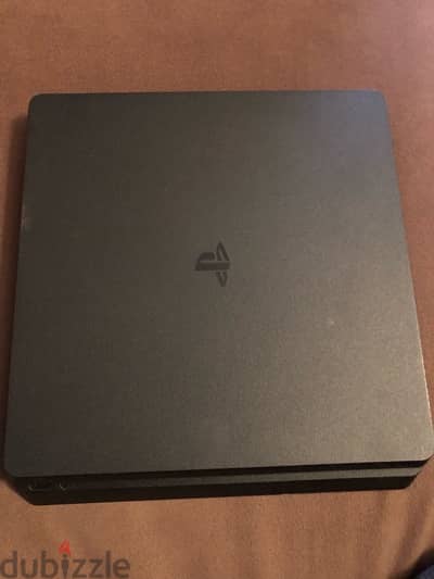 ps4 as new super clean with its controller and accessories