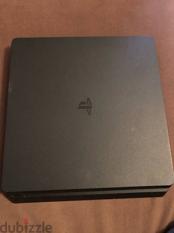 ps4 as new super clean with its controller and accessories 0