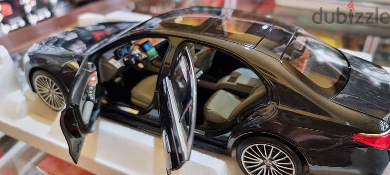 Diecast Mercedes Benz S-class dealer editoon by Norev 8