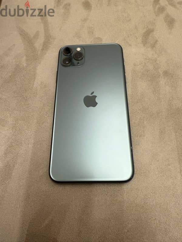 like new iphone 11 pro max midnight green 4