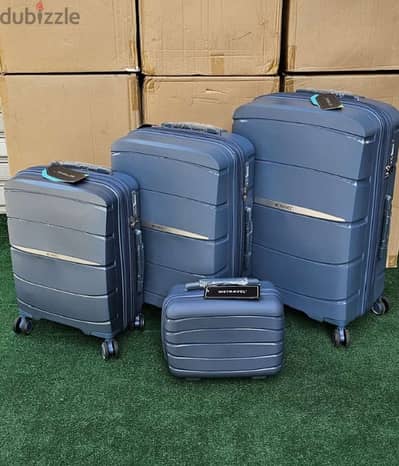 SwissTech 50% OFF Unbreakable luggage set of 3 suitcases