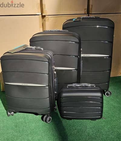 50% OFF SwissTech suitcases luggage set of 3 bags unbreakable