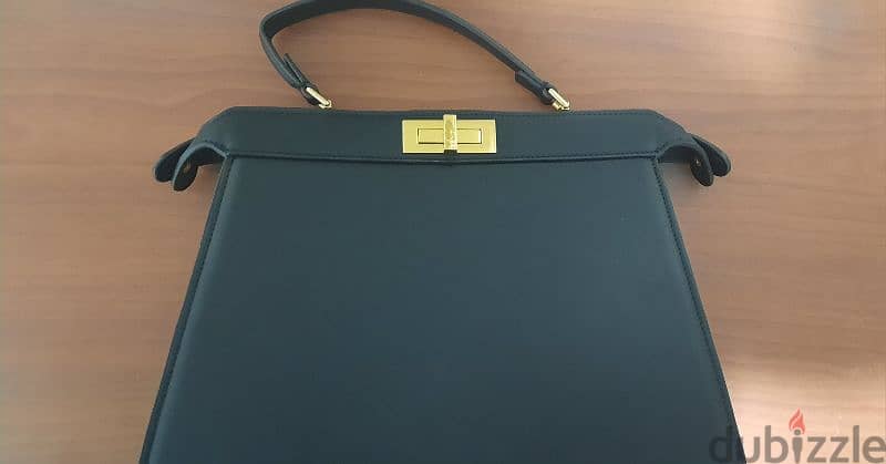 Handbag sac Fendi black. جزدان اسود 6