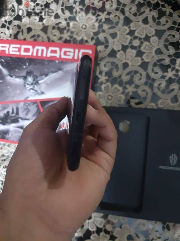 red magic 5s  gaming used like new 6