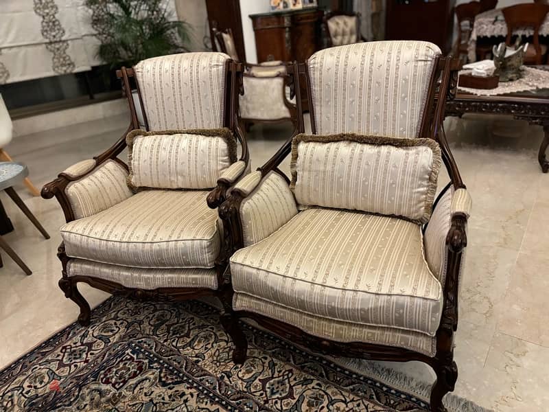 Living Room Set - 4 Armchairs & 3-Seater Sofa in Good Condition 2