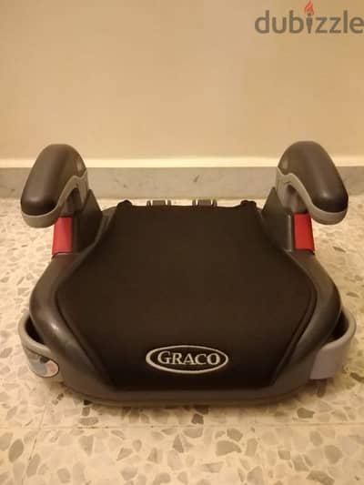 2 car seats booster